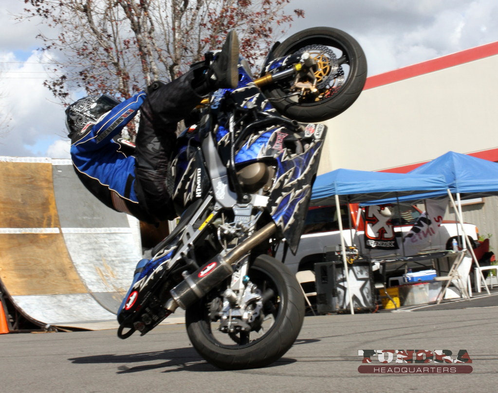 Ridiculous sportbike wheelie