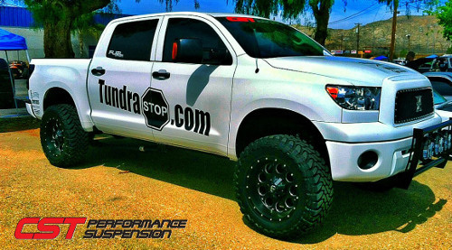 A very nice Tundra wearing a CST spindle lift kit (shout out to our friends at TundraStop.com). Tundra CST Spindle Lift
