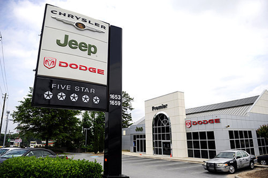 Chrysler Ends Dealership Customer Service Program Chrysler Ends Dealership Program
