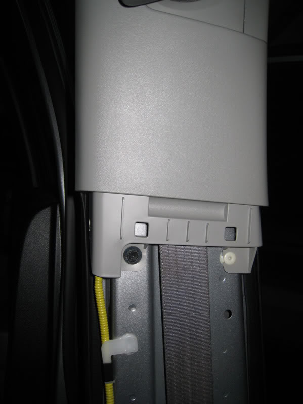 Remove the Upper Portion of the B-pillar Step 5: Remove the upper portion of the B-pillar